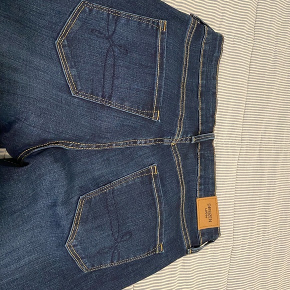 Levi’s Denizen Jeans - Picture 2 of 3